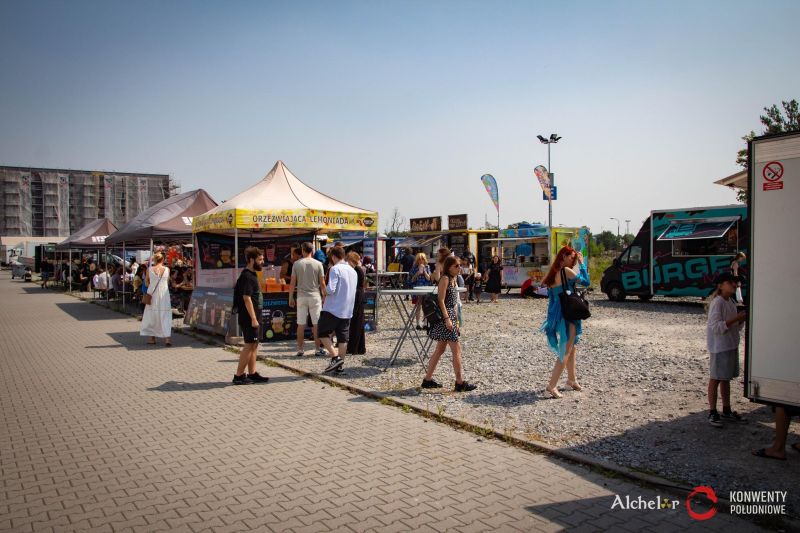 foodtrucki wakacyjne targi fantastyki